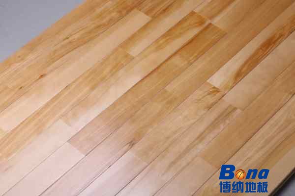 主辅龙骨运动木地板清洁保养