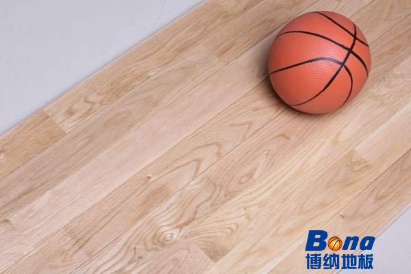 有什么体育运动木地板反弹力