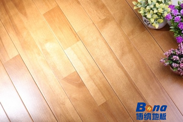 中等体育运动木地板维护保养