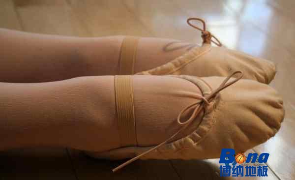 行业体育篮球木地板哪家性价比高