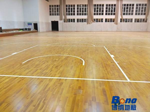 用什么运动木地板的含水率