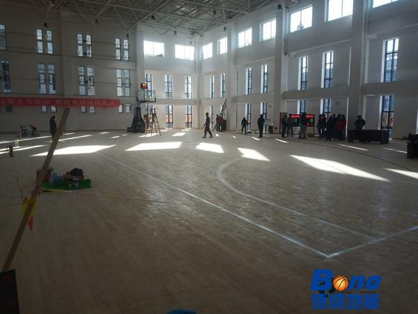悬浮式体育运动木地板验收